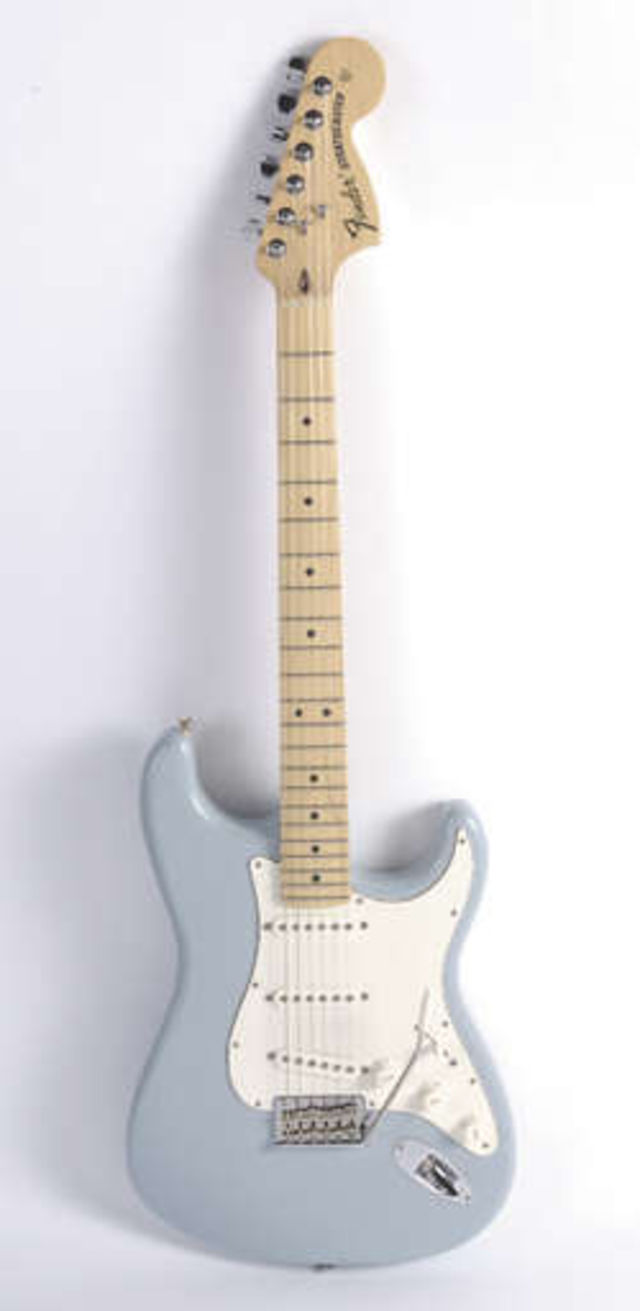 Hot Strat and Tele-single coils feature on this Strat Hot Strat and Tele-single coils feature on this Strat